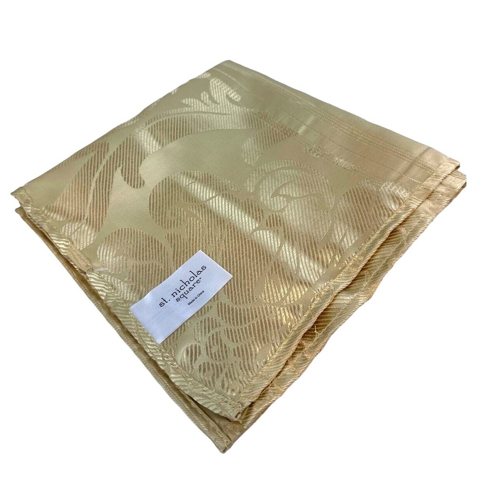 Set of 4‎ St. Nicholas Square Tablecloth Damask Floral Pattern  Decor